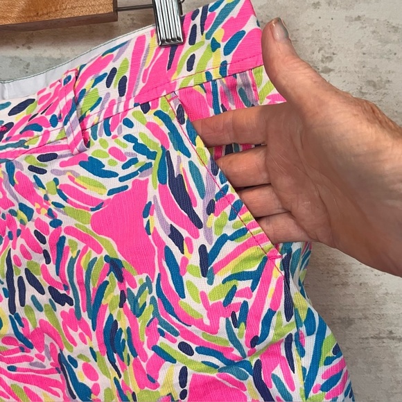 Lilly Pulitzer "Palm Reader" The Callahan Shorts Sz 10 - Picture 6 of 16